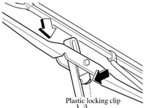 Plastic locking clip
