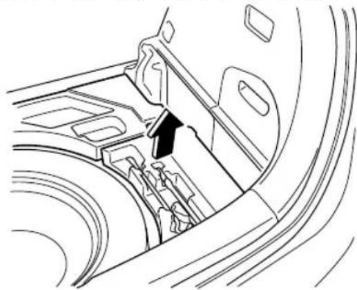 MAZDA CX-3 (2020) - Remove the cargo sub compartment. - 1