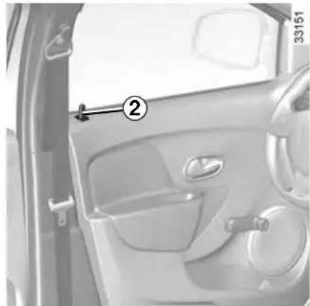 DACIA Logan (2019) - LOCKING AND UNLOCKING THE DOORS (1/2) - 2