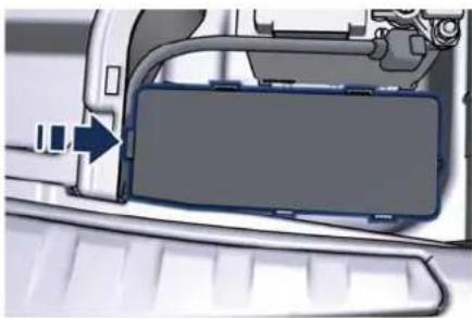 Maserati Quattroporte (2014) - Zentrale Stromversorgung hinten - 1