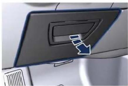 Maserati Quattroporte (2014) - Handschuhfachaufder Fahrerseite - 1