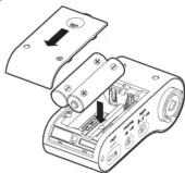 TASCAM iXZ - Ersetzen der Batterien - 1