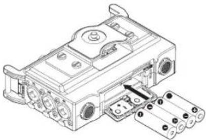 TASCAM DR-70D - 単3形電池で使用する - 1