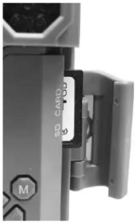 BUSHNELL Core DS - Einsetzen der SD-Karte - 1
