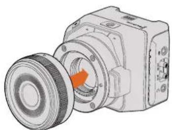 Blackmagic Design Studio Camera HD 2 - Encaixar uma Lente - 2