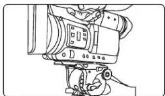 E-Image GC102 - Mounting the Camera to the Quick Release Plate - 2