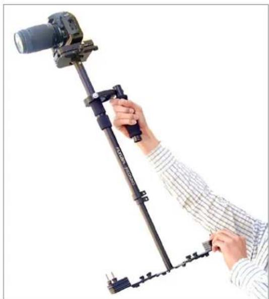 Flycam Redking - Holding Your FLYCAM stabilizer - 1