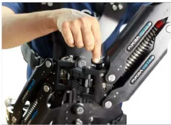 Flycam Zest - Assembling of Arm & Vest - 13