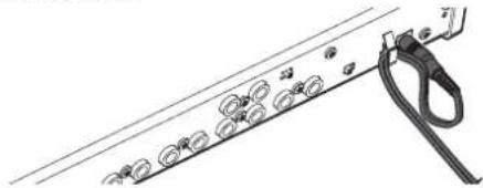 TASCAM US-20x20 - Die Stromversorgung herstellen - 2