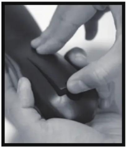 Avera Equinox 50EQX10 - Your remote control handset is powered by two (2) AAA type batteries - 1