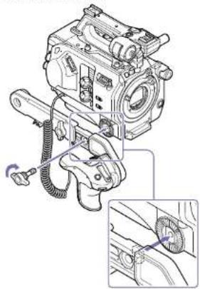 SONY PXW-FS7M2 - Anpassen der Position der Griff-Fernsteuerung - 3