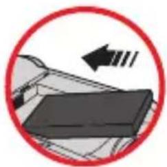 TOSHIBA Camileo Pro HD - Colocação da bateria - 1