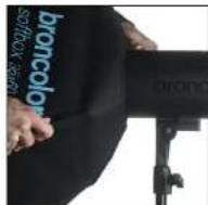 Broncolor Siros 400 L - Changing light modifiers - 1