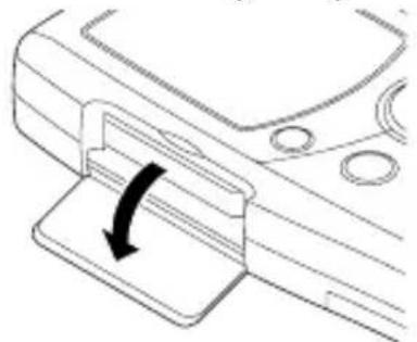 SANYO ICR-1000 - Einlegen der SD-Karte - 1