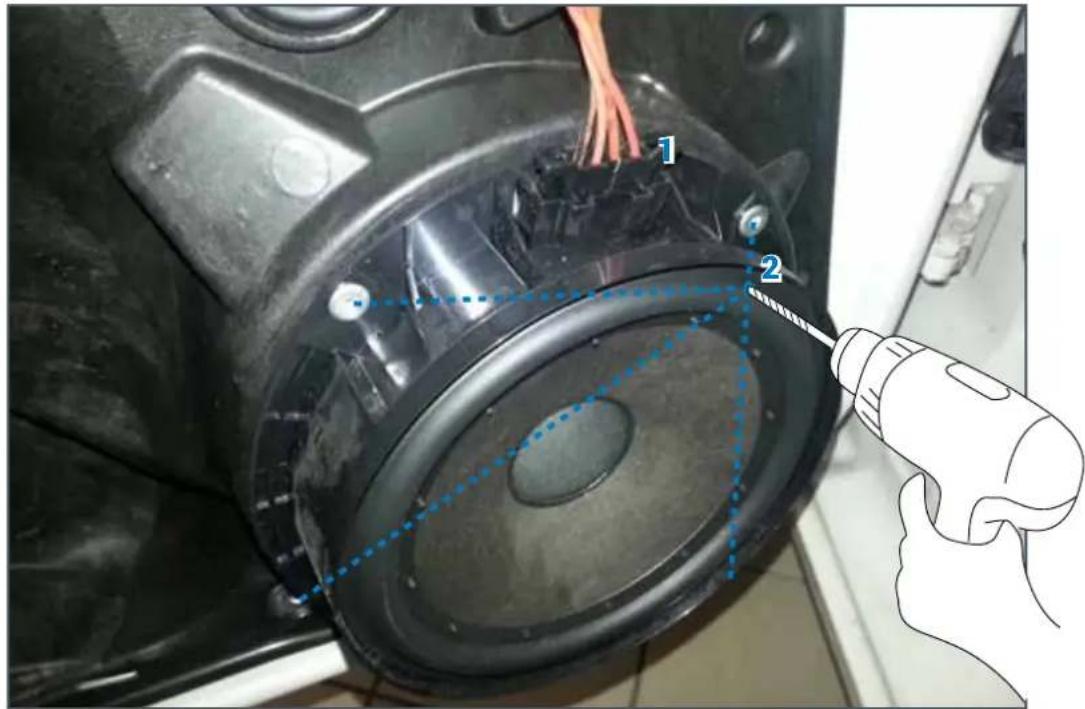 AUDISON Prima APSP G6 - Removing original woofers - 1
