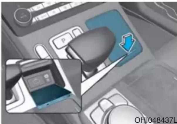Genesis G90 (2021) - Wireless Cellular Phone Charging System (if equipped) - 1