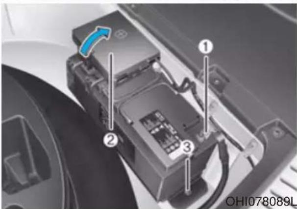 Diagram of an electronic device with labeled components and a blue arrow indicating rotation or movement