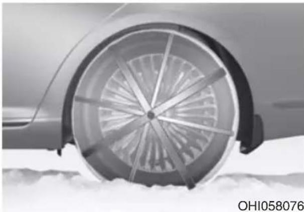 Genesis G90 (2021) - Tire chains - 1
