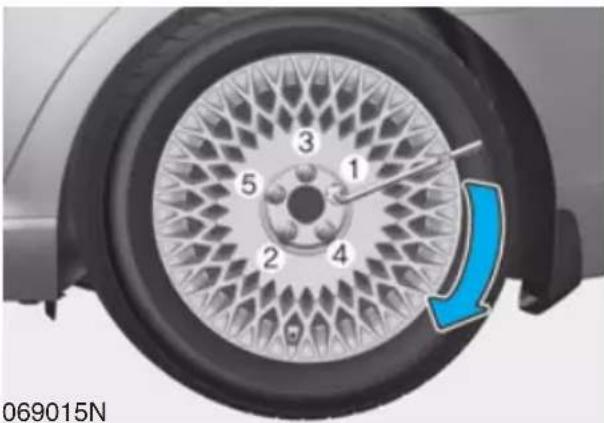 Genesis G90 (2021) - NOTICE - 4