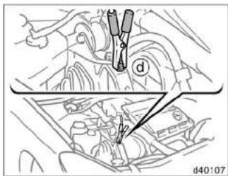 Technical diagram showing engine components with labeled parts and a numbered section marker 'd'