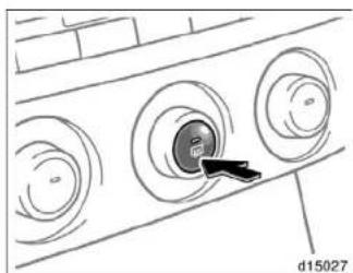 TOYOTA Solara (2007) - Rear window and outside rear view mirror defoggers - 1