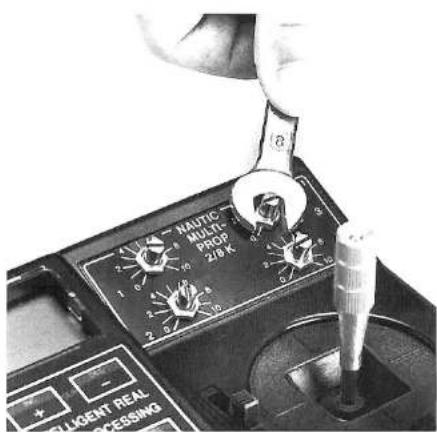GRAUPNER MC-15 - Befestigen der Module - 1