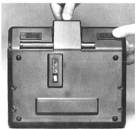 GRAUPNER MC-15 - Sendergehäuse öffnen - 1