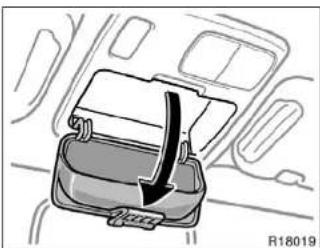 TOYOTA Tundra (2004) - NOTICE - 1