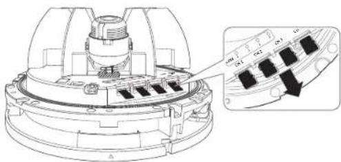Hanwha PNM-9002VQ - Herausnehmen einer Micro SD-Karte - 1