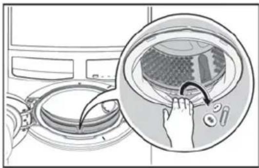 Simpson SWF7025EQWA - Loading The Laundry - 1