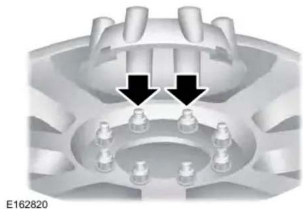 FORD F-250 Super Duty (2021) - 10-lug nut torque sequence - 1