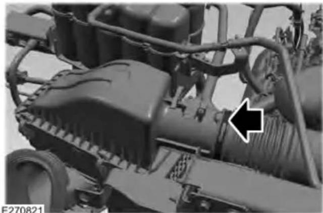 FORD F-250 Super Duty (2021) - CHANGING THE ENGINE AIR FILTER - 7.3L - 4