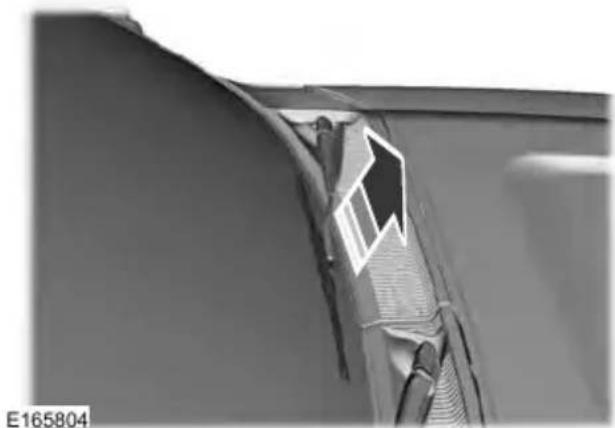 FORD F-250 Super Duty (2021) - CHANGING THE WIPER BLADES - 1