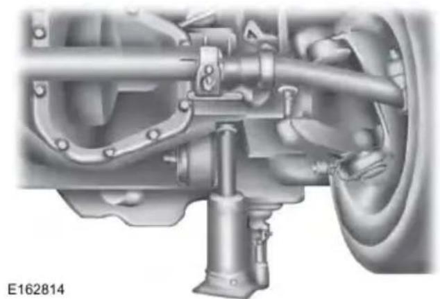FORD F-250 Super Duty (2021) - Jacking the Vehicle - 6