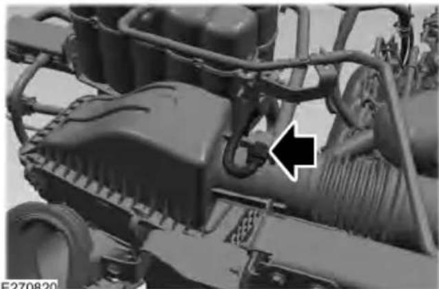 FORD F-250 Super Duty (2021) - CHANGING THE ENGINE AIR FILTER - 7.3L - 2