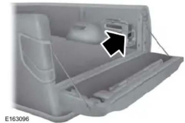 FORD F-250 Super Duty (2021) - BED EXTENDER (IF EQUIPPED) - 2