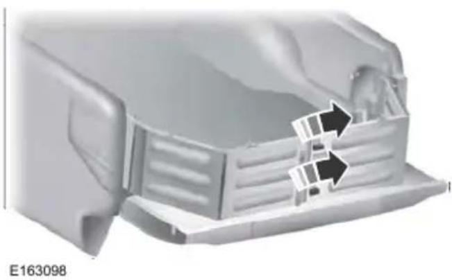 FORD F-250 Super Duty (2021) - BED EXTENDER (IF EQUIPPED) - 4