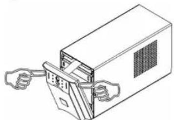 APC SUA750IX38 - Abnehmen der Frontblende und Herausnehmen des Batteriemoduls - 1