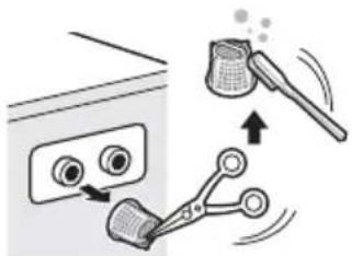 LG F2J7VY1W - Cleaning the Water Inlet Filter - 2