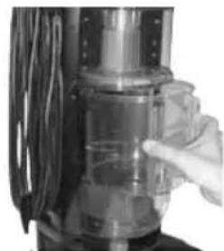 BISSELL CleanView 82H1 - Cleaning the inner & outer circular filter - 1