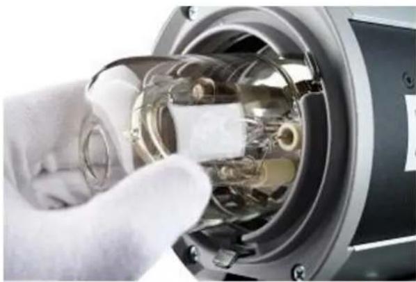 Hensel Expert D 250 Speed - Remove Safety Glass Dome - 1