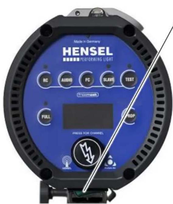 Hensel Expert D 250 Speed - Switch On - 1