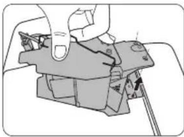 BENQ MW621ST - Replacing the lamp - 8