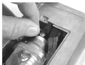 INFOCUS M1 - Replacing the Lamp - 19