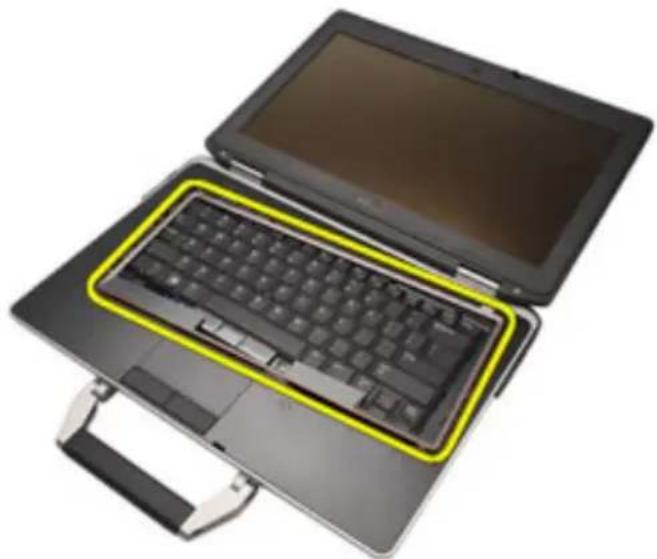DELL Latitude E6420 ATG - Removing the Keyboard Trim - 4