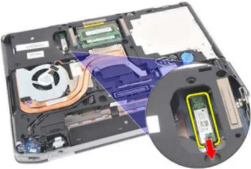 DELL Latitude E6420 ATG - Removing the Bluetooth Card - 2