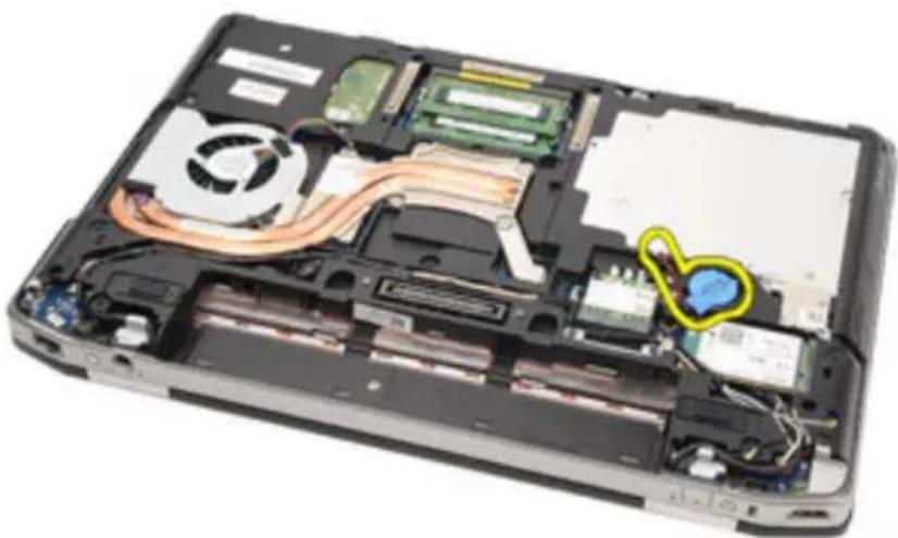 DELL Latitude E6420 ATG - Removing the Coin-Cell Battery - 3