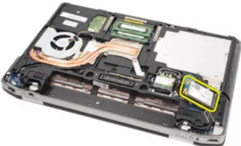 DELL Latitude E6420 ATG - Removing the Wireless Wide Area Network (WWAN) Card - 3