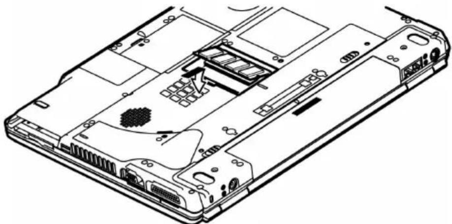TOSHIBA Tecra A4 - Installing memory module - 4