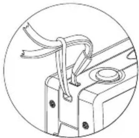 ROLLEI d330 motion - Attaching the Strap - 2